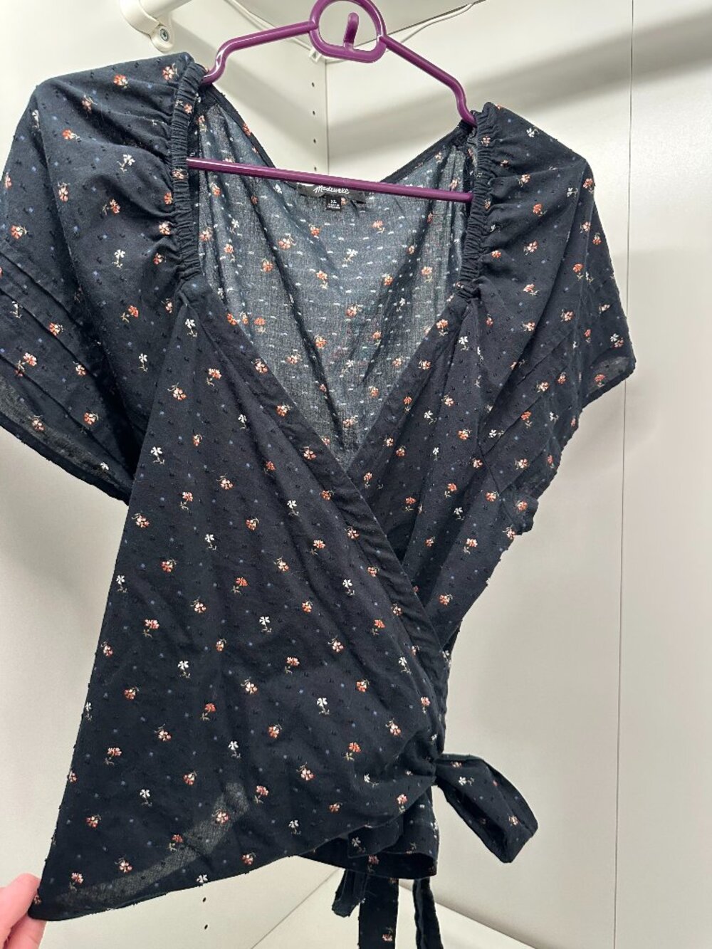 Madewell Ditsy Floral Wrap Top Size XL Black Swiss Dot Short Sleeve